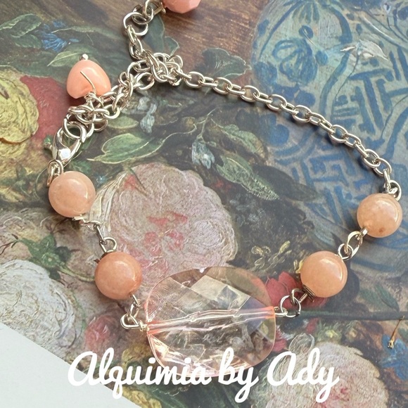 Silver peach moonstone dainty beaded bracelet - Picture 1 of 1